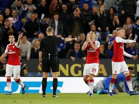 Vụ chuyển nhượng Fabinho phơi bày thực trạng của Arsenal