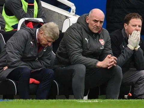 Emery đến, huyền thoại Arsenal sắp "bật bãi"
