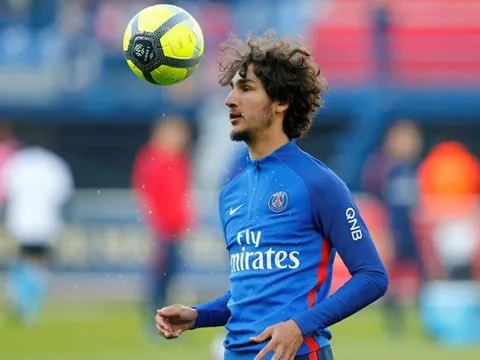 Phủ nhận tin đồn "lật kèo", sao trẻ PSG đợi ngày về Arsenal