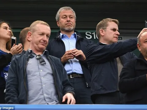 NÓNG: Abramovich xóa tan sự lo lắng của fan Chelsea với biệt thự 30 triệu bảng