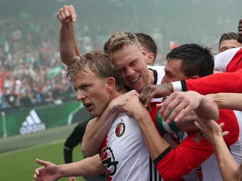 NÓNG: Ajax mất chức vô địch Hà Lan vì... Dirk Kuyt