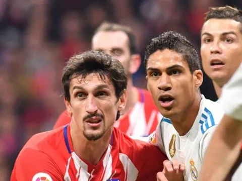 NÓNG: Chelsea, Juventus đàm phán với Savic