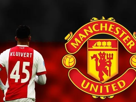 NÓNG: Chỉ trích Ajax, "Kluivert con" bật đèn xanh cho Man United