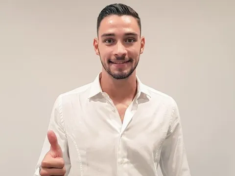 NÓNG: De Sciglio có mặt tại Juventus, ký hợp đồng trong 24 giờ tới