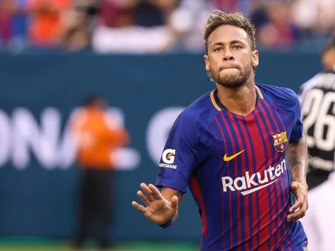 Ronaldo chê PSG, mở đường cho Neymar sang Man Utd
