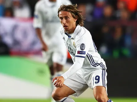 NÓNG: James ra đi, số 10 ở Real Madrid có chủ nhân mới