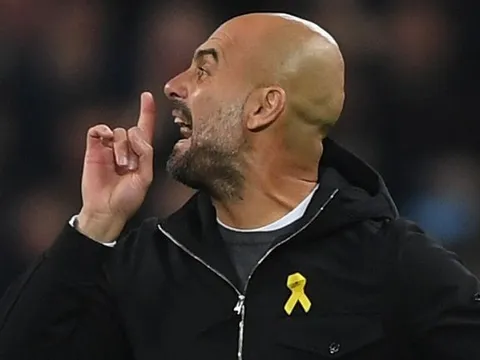 NÓNG: Liverpool & Pep Guardiola bị UEFA sờ gáy