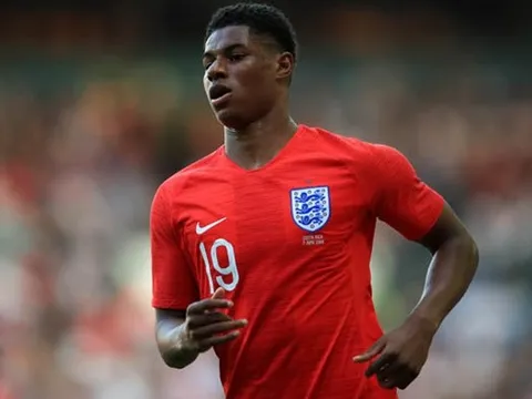 NÓNG: Man Utd, Chelsea phạm luật vì kêu gọi cầu thủ tập trung sớm?
