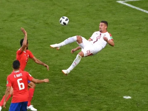 NÓNG: Juve hụt hơi, MU "một mình một ngựa" vụ Milinkovic-Savic