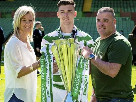 NÓNG: Man Utd, Tottenham và Atletico tranh nhau tài năng trẻ Celtic