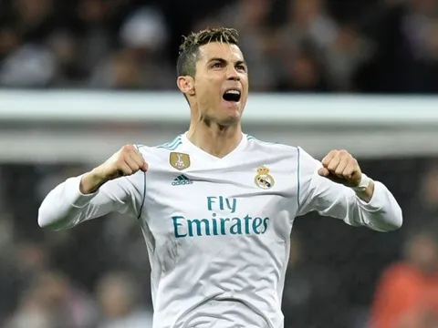 NÓNG: PSG gửi lời đề nghị "khổng lồ" đến Ronaldo