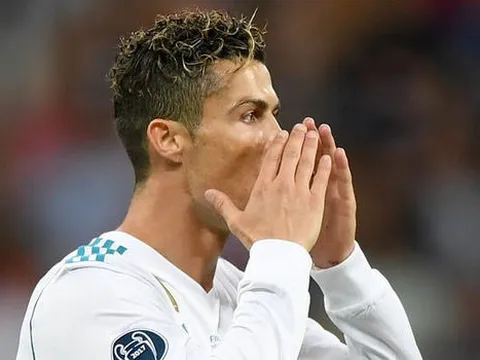 NÓNG: Vô địch Champions League, Ronaldo úp mở khả năng chia tay Real