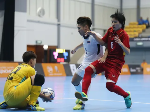 Futsal nữ Việt Nam chịu thua người Thái sau 20 phút