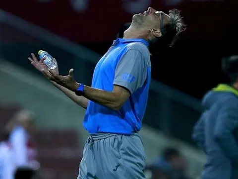 Nửa tháng dẫn dắt, huyền thoại Arsenal đưa Granada rớt hạng