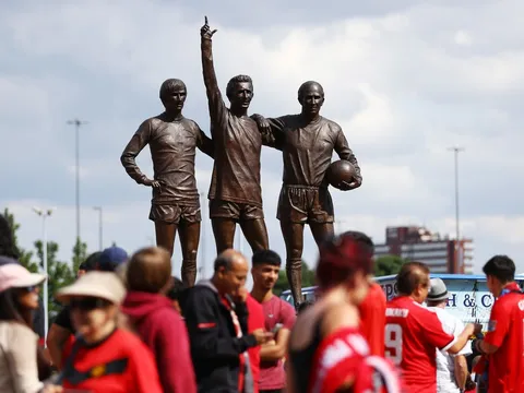 Old Trafford đã trở về với tên gọi ‘Nhà hát của những giấc mơ’