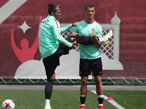 Alves: "Ronaldo sẽ thành công tại Juve"