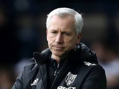 CHÍNH THỨC: West Brom sa thải Alan Pardew