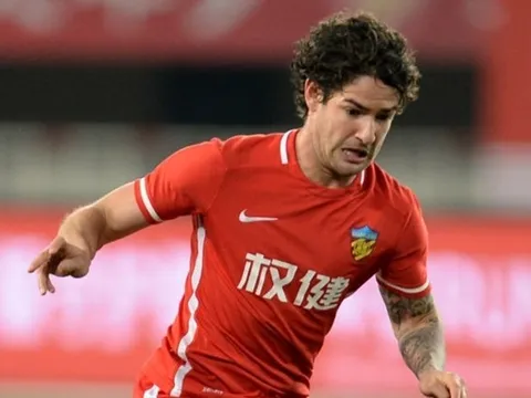 Trung Quốc, cơn ác mộng của 'thần đồng' Pato