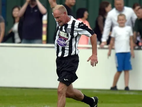 Paul Gascoigne tái hiện những năm tháng đỉnh cao ở trận đấu từ thiện