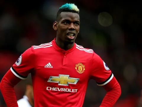Thăng hoa tột độ, Pogba tri ân 2 cái tên