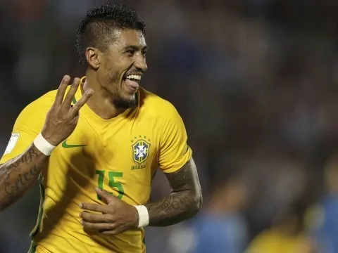 Sao Brazil quảng cáo cá cược cùng diễn viên phim cấp 3
