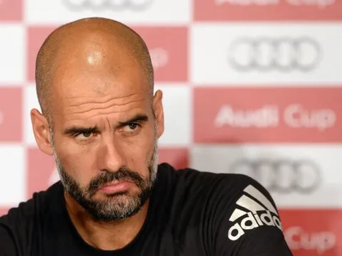 Pep Guardiola: ‘Ai đó hãy làm ơn ngăn cản Real’