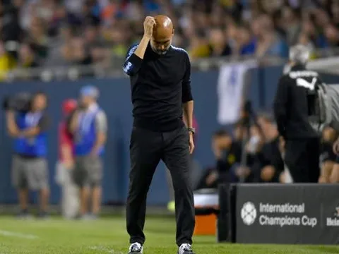 Pep Guardiola chỉ ra điều đáng lo ngại sau trận thua của Man City trước Dortmund