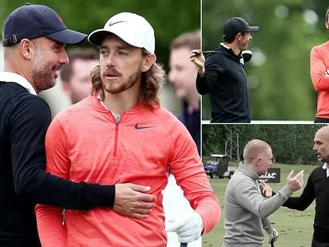 Pep Guardiola đi đánh golf với Carrick, Scholes