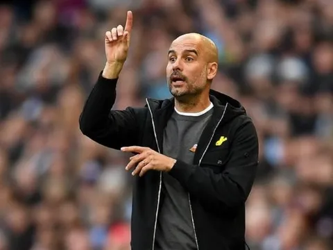 NÓNG: Thất bại liên tiếp, Pep vẫn được Man City 'âu yếm'