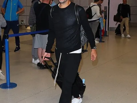 Pep hớn hở ra mặt, sau chiến tích hạ Tottenham