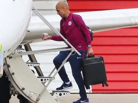Pep uống cà phê thư giãn trước khi dẫn đội bay đến Brighton
