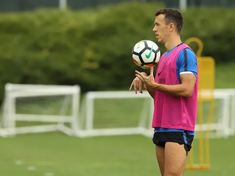 Perisic làm gì khi Man United có người mới?