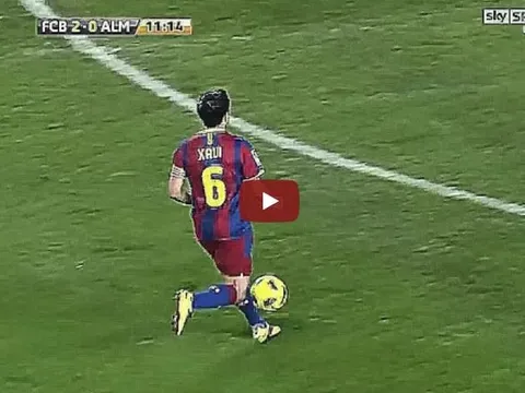 Phân tích cách di chuyển không bóng của Xavi Hernandez