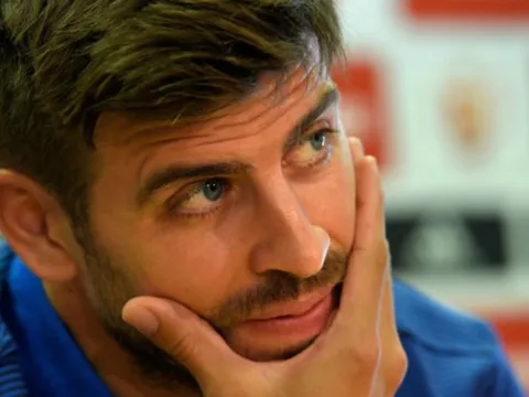 Pique khẳng định trọng tài can thiệp vào cuộc đua La Liga