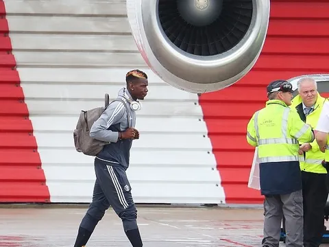Pogba lại khoe kiểu tóc mới trước trận gặp Swansea