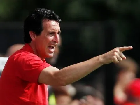 Unai Emery 'thiết quân luật' sau chiến thắng 8-0 trước Boreham Wood