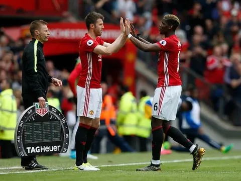 Premier League có ngày hạ màn kì lạ nhất lịch sử
