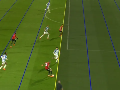 Premier League thông qua việc không sử dụng VAR