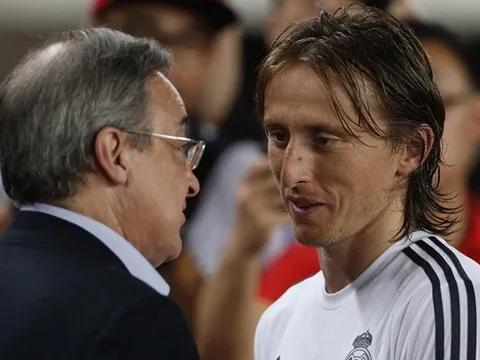 Quẫn bách trong việc giữ chân Modric, chủ tịch Real phải dùng "kế bẩn"