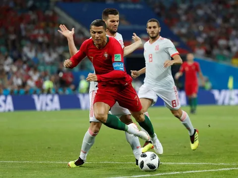 Cristiano Ronaldo đã cứu Bồ Đào Nha như thế nào?