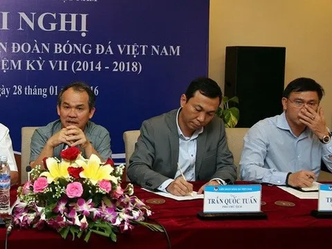 Đại hội VFF lùi sang tháng 5, bầu Đức thờ ơ ghế Chủ tịch