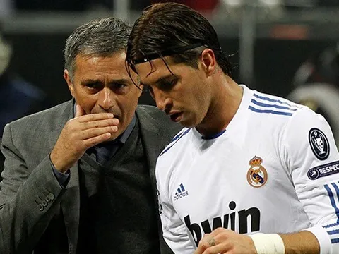 Mourinho mỉa mai học trò cũ Sergio Ramos
