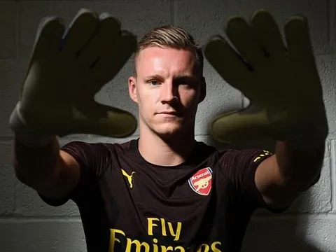 Rạng rỡ cầm áo đấu Arsenal, Bernd Leno khiến Cech lo sốt vó