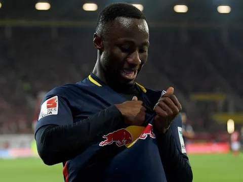 RB Leipzig báo tin buồn cho Liverpool
