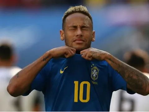 Rakitic nhận xét về Neymar: "Cậu ấy đang trở nên tốt hơn"