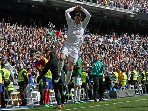 Ghi bàn thứ 20 sau 10 trận, Ronaldo vẫn bất lực nhìn đồng đội bị cầm hòa