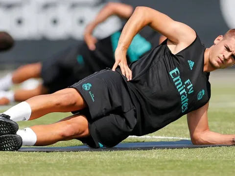 Real Madrid 'lặng lẽ' chuyển nhượng: Làm giàu không khó!