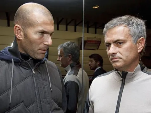 Chuyên gia khuyên Man Utd nên bổ nhiệm Zidane thay thế Mourinho