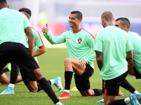 Real sẵn sàng trả tiền thuế để giữ Ronaldo ở lại