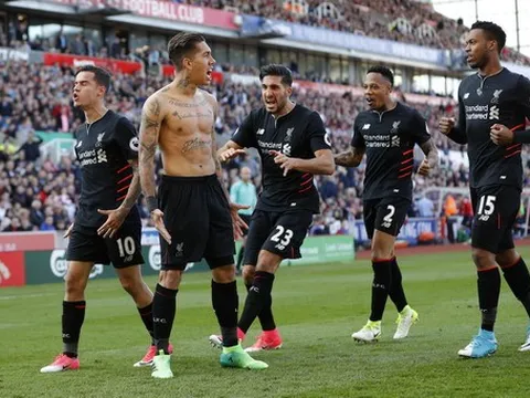 Firmino vô địch… nhận thẻ vì cởi áo ăn mừng